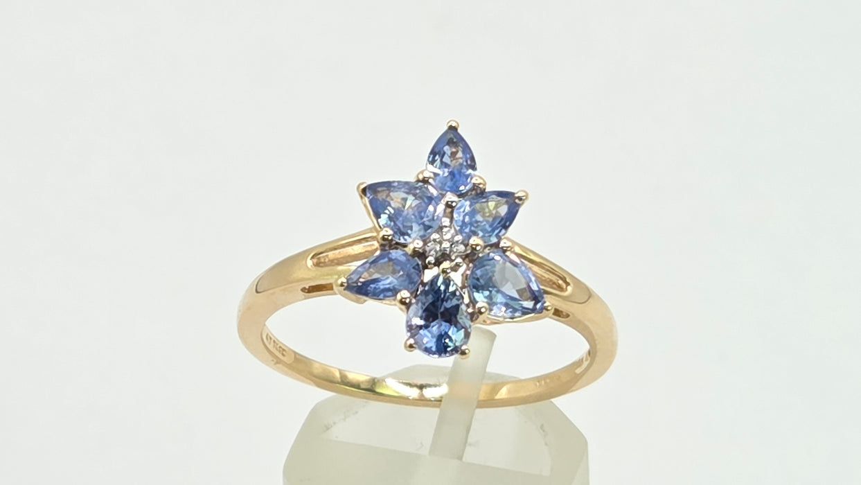 Vintage: 9ct Yellow Gold Blue & White Spinel Floral Dress Ring