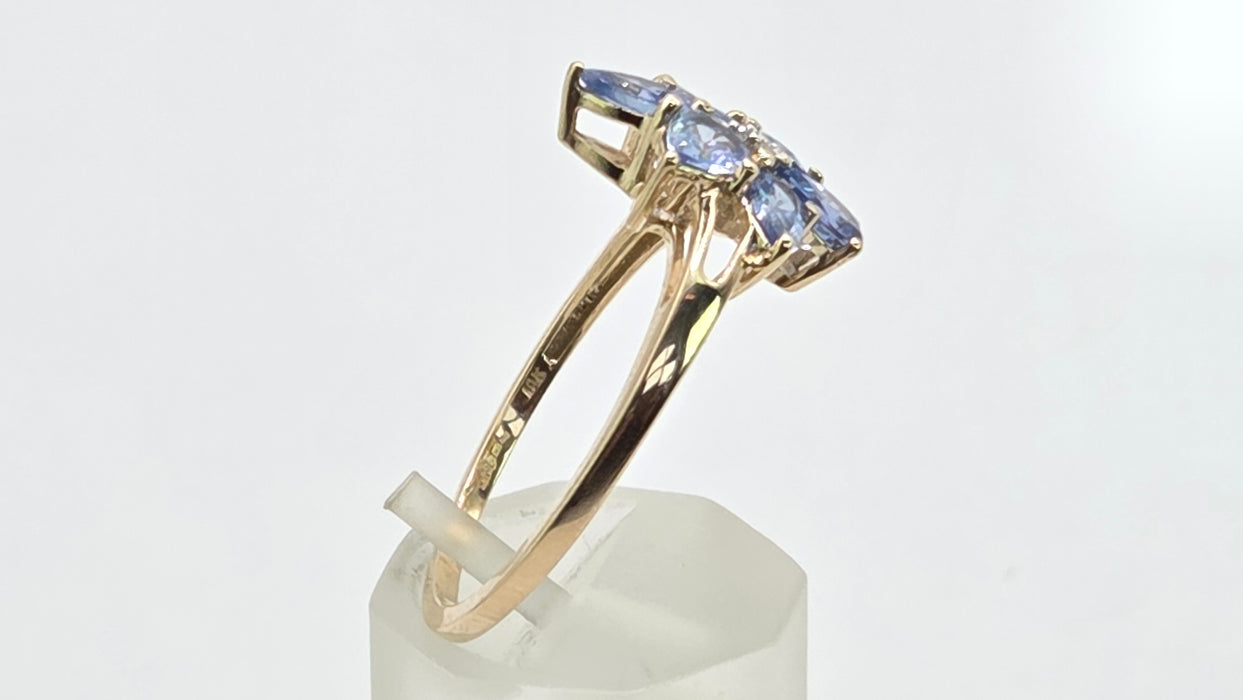Vintage: 9ct Yellow Gold Blue & White Spinel Floral Dress Ring