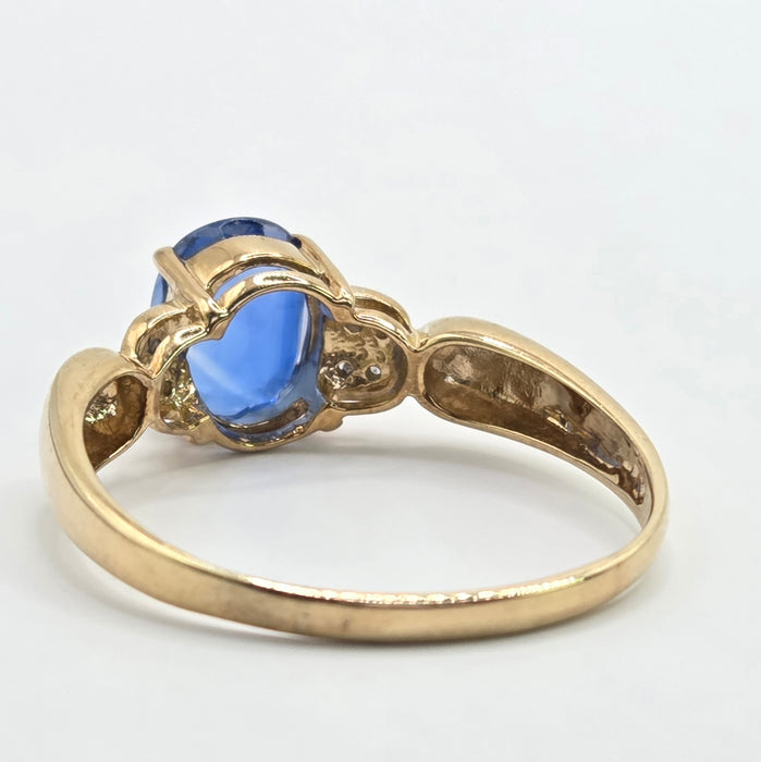 Vintage: 9ct Yellow Gold Sapphire & Diamond Ring