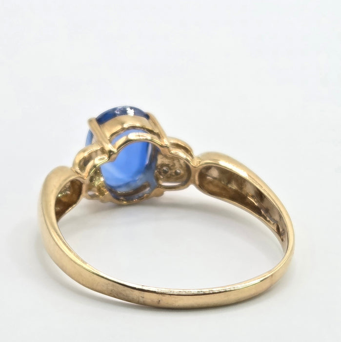 Vintage: 9ct Yellow Gold Sapphire & Diamond Ring
