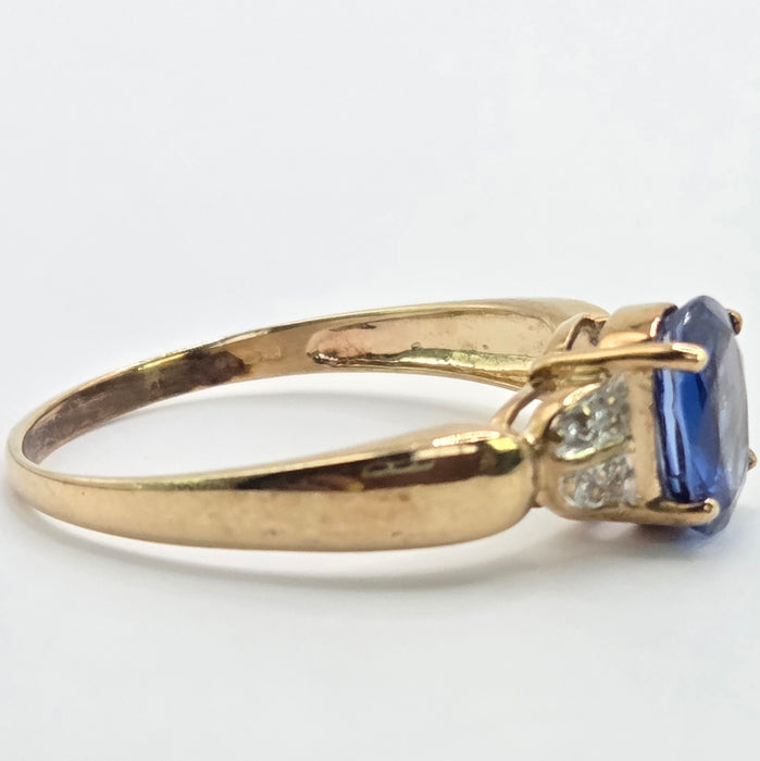Vintage: 9ct Yellow Gold Sapphire & Diamond Ring