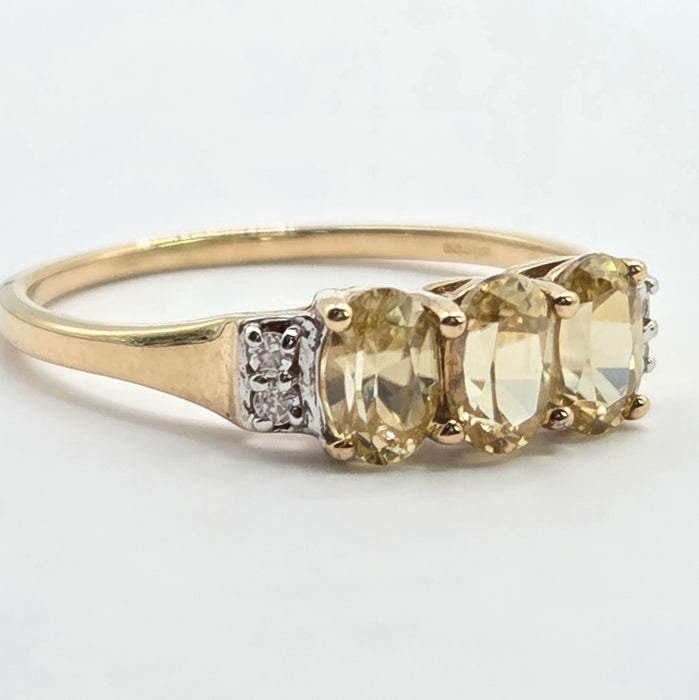 Vintage: 9ct Yellow Gold Citrine & White Topaz Dress Ring