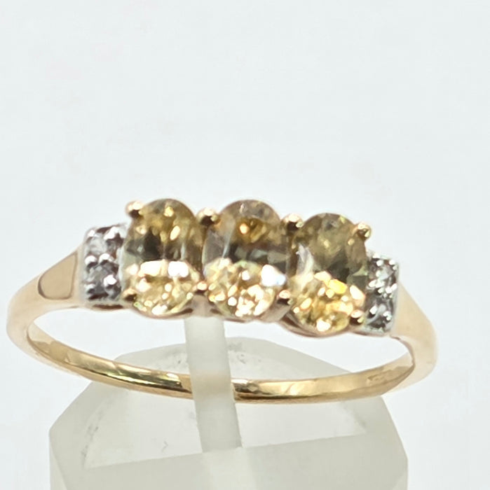 Vintage: 9ct Yellow Gold Citrine & White Topaz Dress Ring