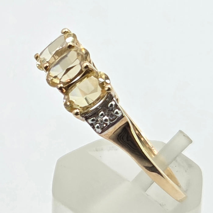 Vintage: 9ct Yellow Gold Citrine & White Topaz Dress Ring