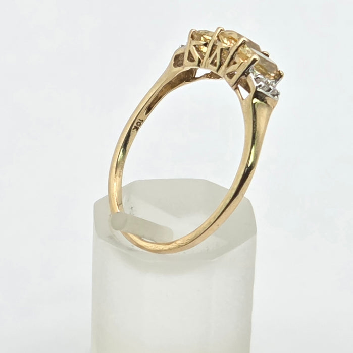 Vintage: 9ct Yellow Gold Citrine & White Topaz Dress Ring