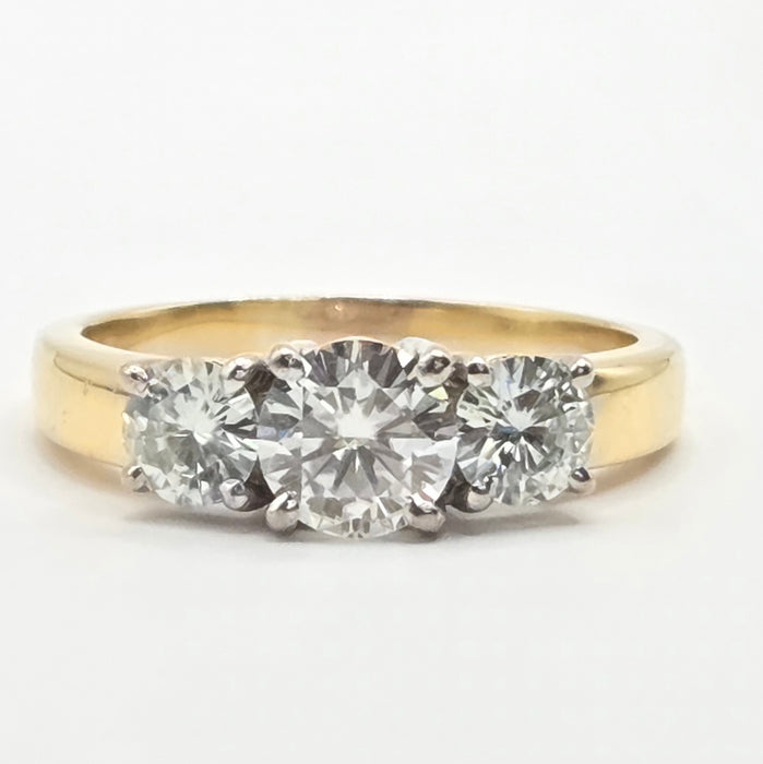 Vintage: 18ct Yellow Gold Simulated Diamond Trilogy Ring