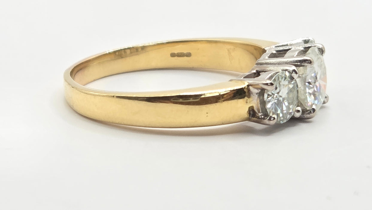 Vintage: 18ct Yellow Gold Simulated Diamond Trilogy Ring