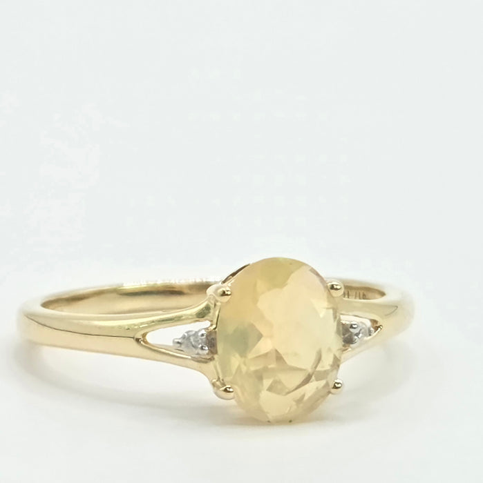 Vintage: 9ct Yellow Gold Opal & Diamond Split Shank Ring
