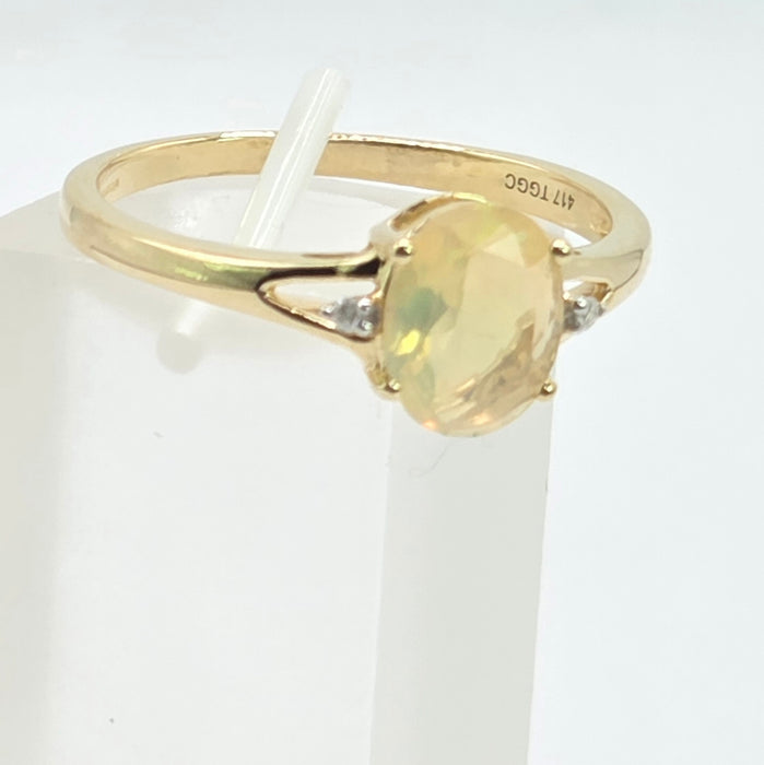Vintage: 9ct Yellow Gold Opal & Diamond Split Shank Ring