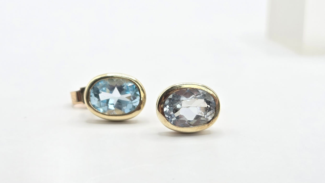 Vintage: 9ct Gold Blue Topaz Stud Earrings
