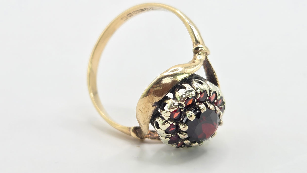Vintage: 9ct Gold Tiered Garnet Cluster Ring — From 1966