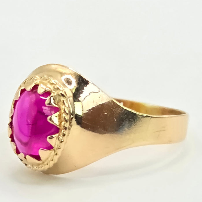 Vintage: 18ct Yellow Gold Pink Sapphire Cabochon Signet Ring