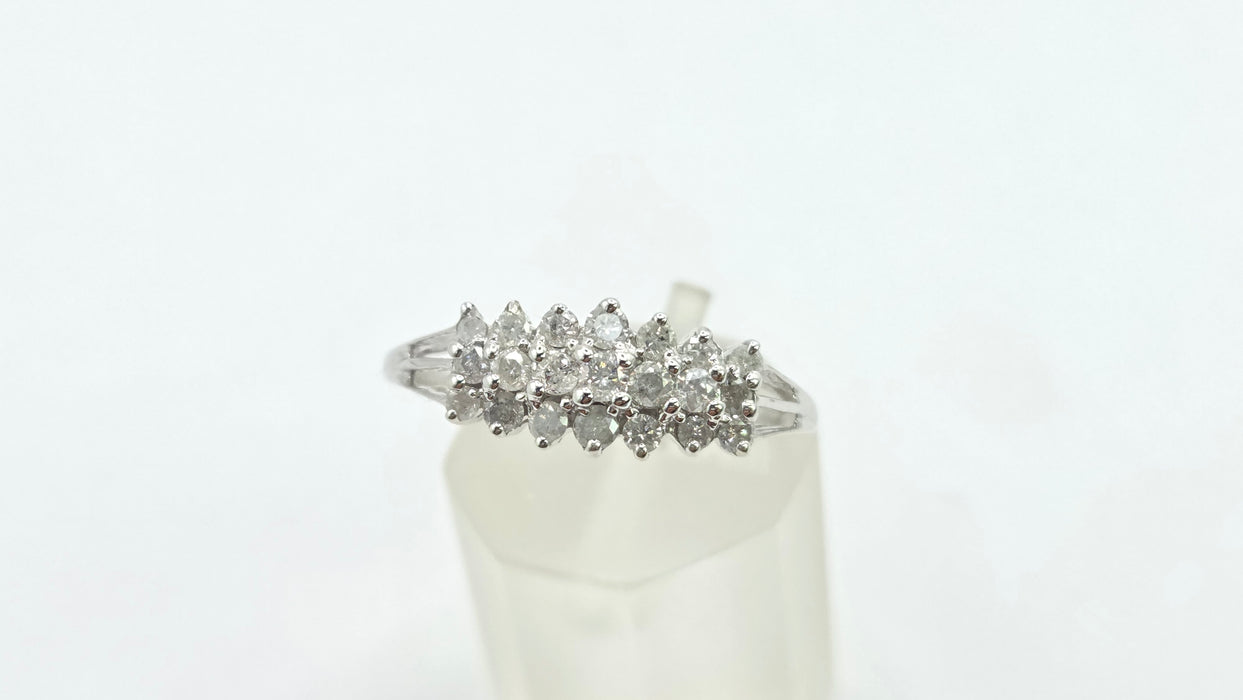 Vintage: 9ct White Gold Diamond Cluster Ring