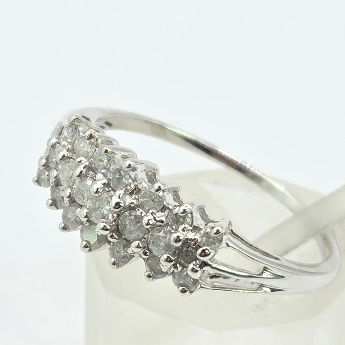 Vintage: 9ct White Gold Diamond Cluster Ring