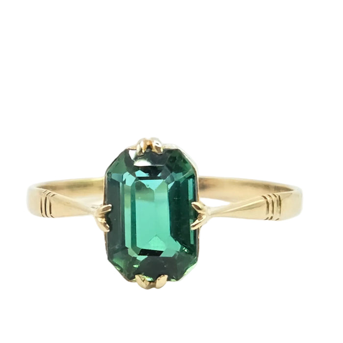 Vintage: 18ct Gold Green Tourmaline Solitaire Ring
