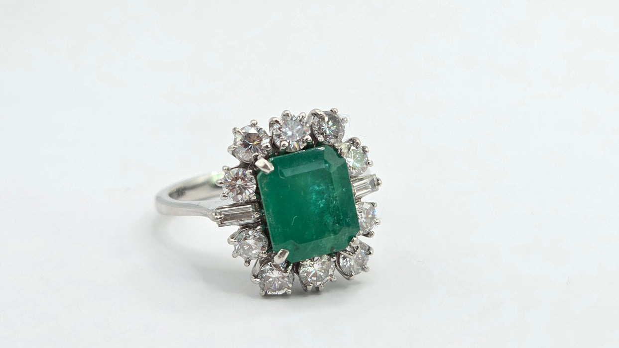 Vintage: 18ct White Gold Emerald & Diamond Dress Ring - Sensational