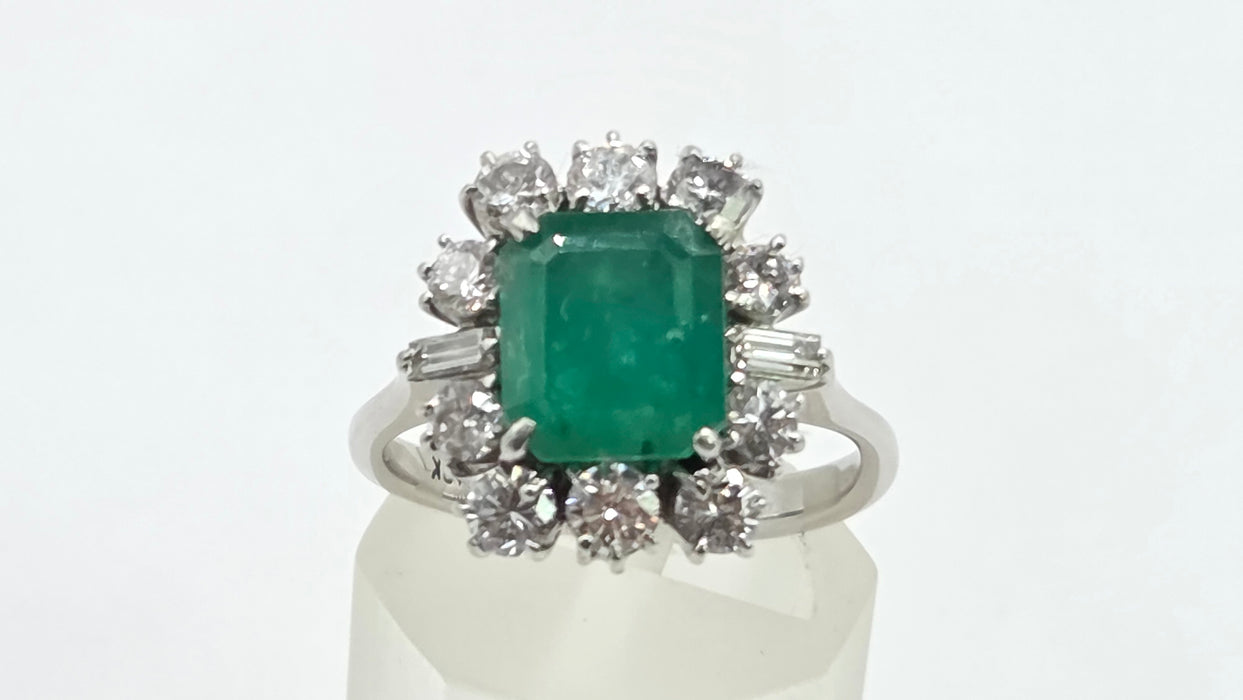 Vintage: 18ct White Gold Emerald & Diamond Dress Ring - Sensational