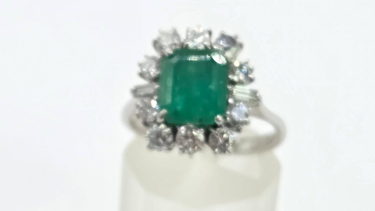 Vintage: 18ct White Gold Emerald & Diamond Dress Ring - Sensational
