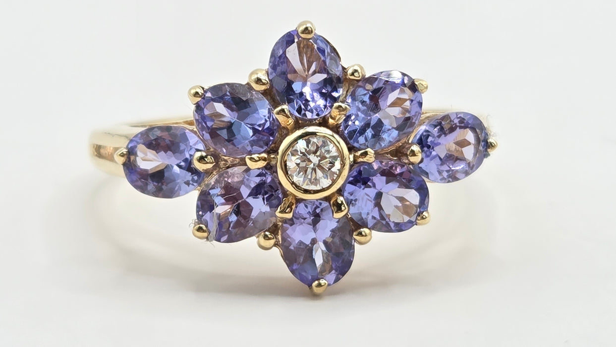 Vintage: 9ct Gold Tanzanite & Diamond Flower Cluster Ring