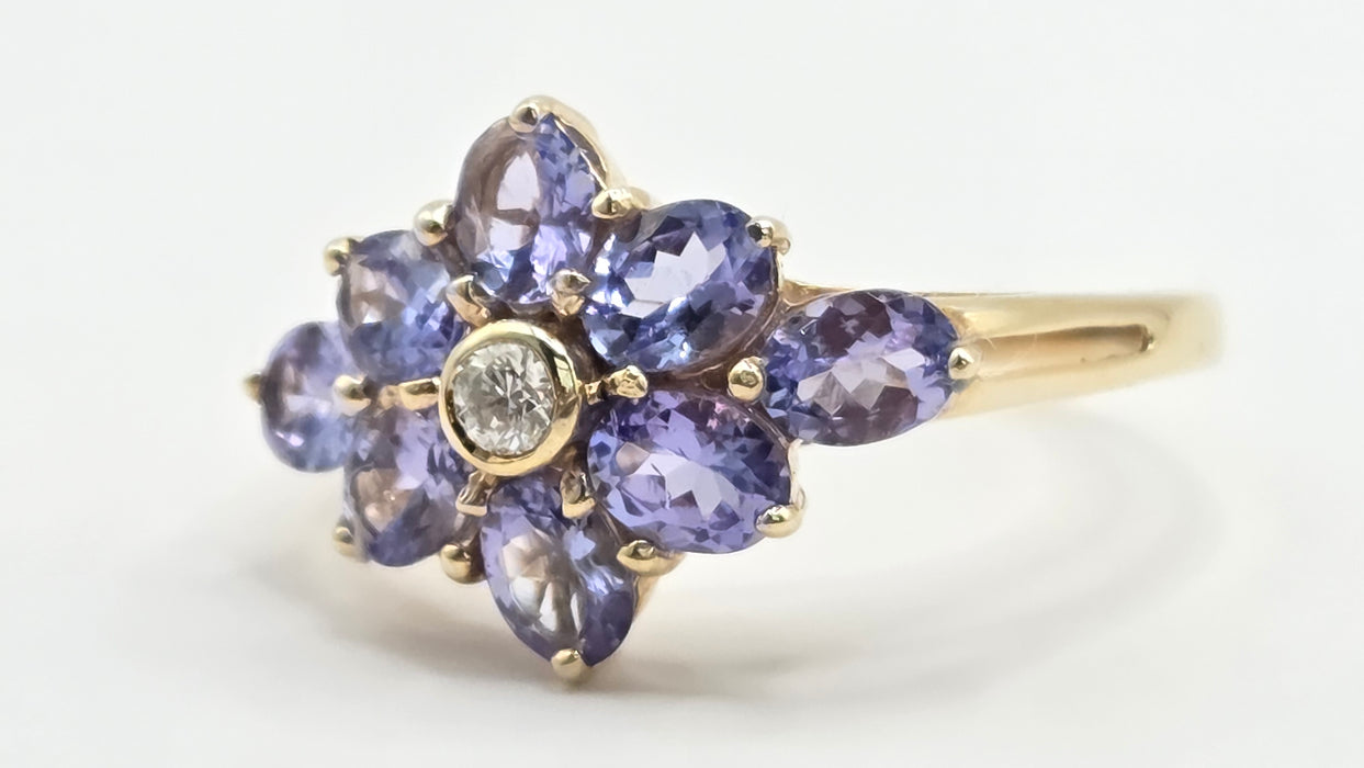 Vintage: 9ct Gold Tanzanite & Diamond Flower Cluster Ring