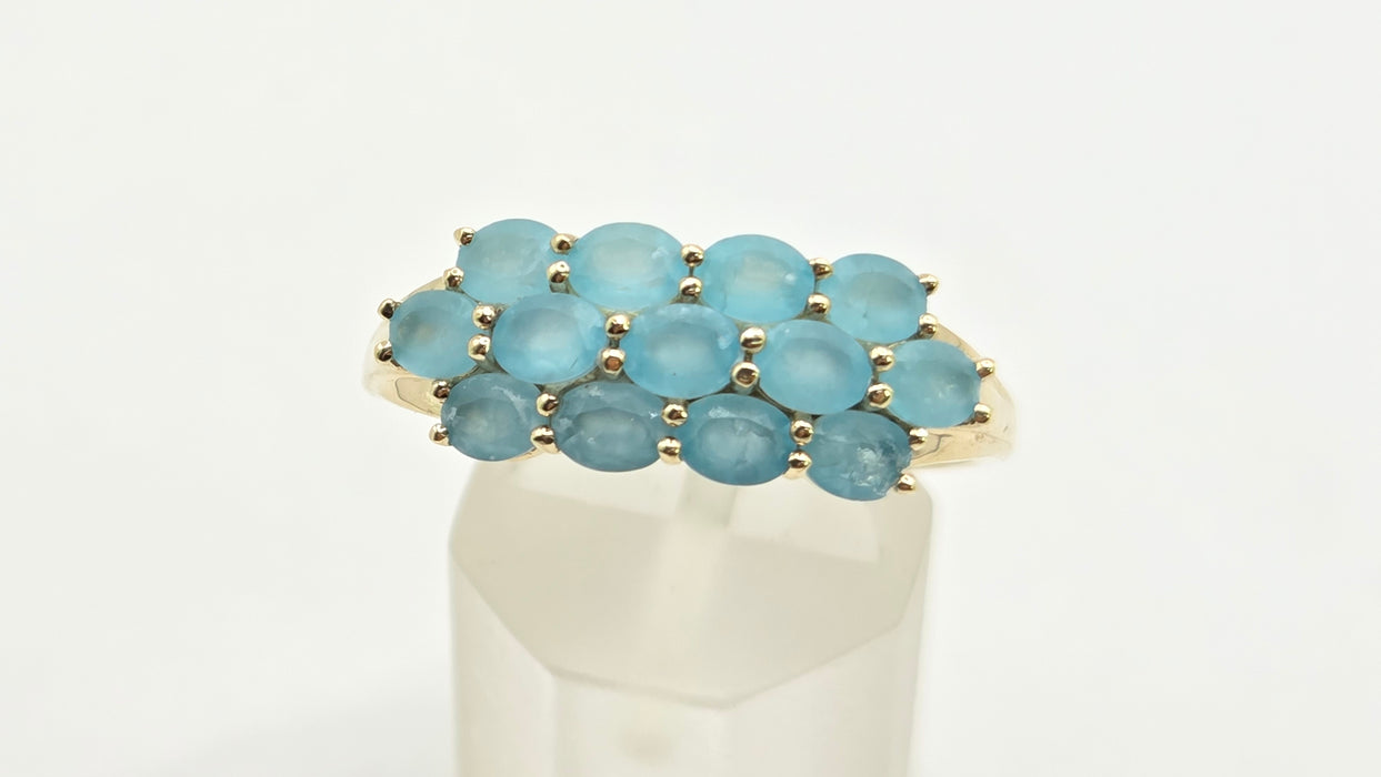 Vintage: 9ct Gold Aquamarine Three-Row Cluster Ring