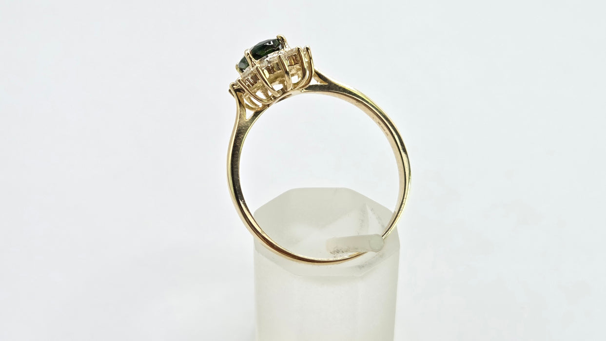 Vintage: 9ct Gold Tsavorite Garnet & Diamond Cluster Ring