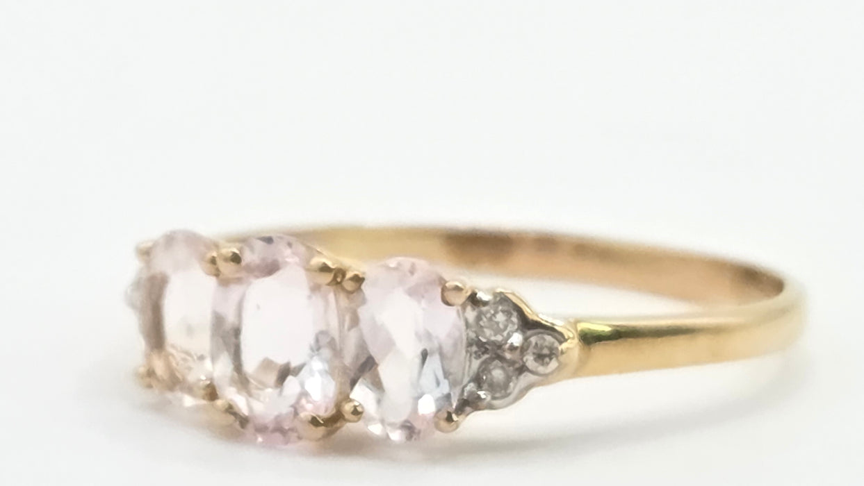 Vintage: 9ct Gold Morganite & Diamond Trilogy Ring