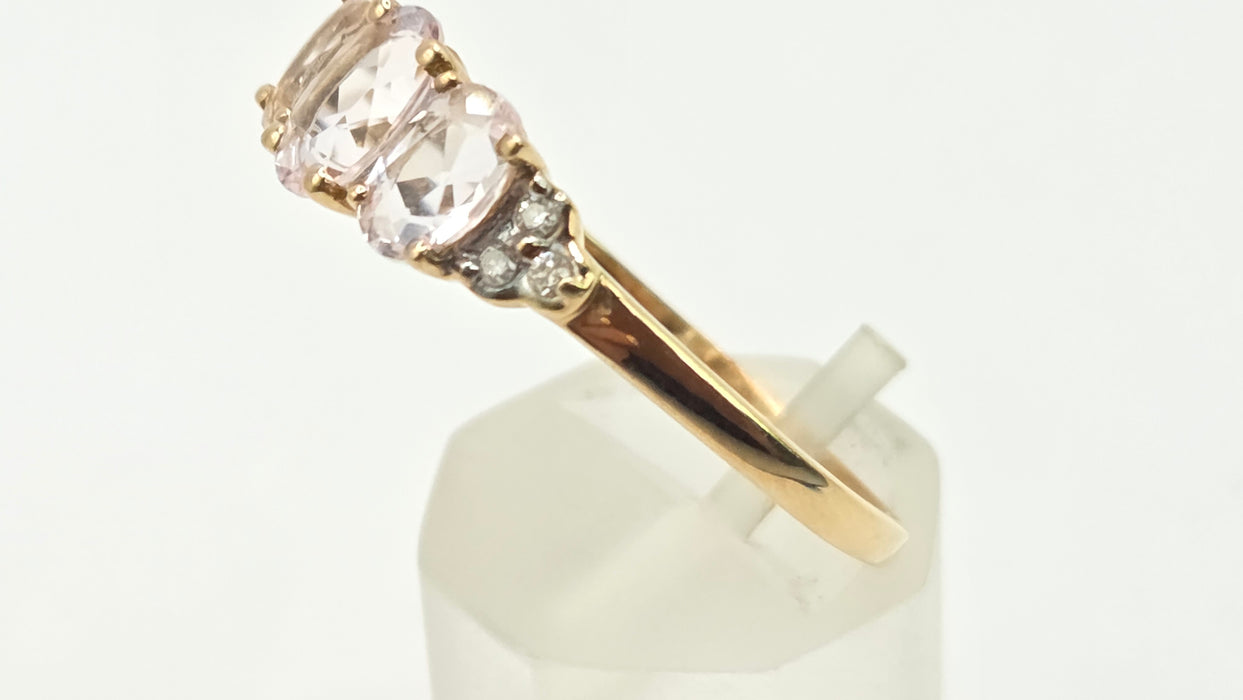 Vintage: 9ct Gold Morganite & Diamond Trilogy Ring