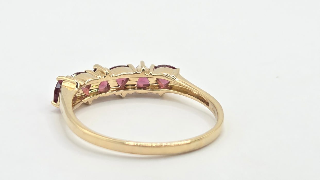 Vintage: 9ct Gold Almandine Garnet Half Eternity Stacker Ring