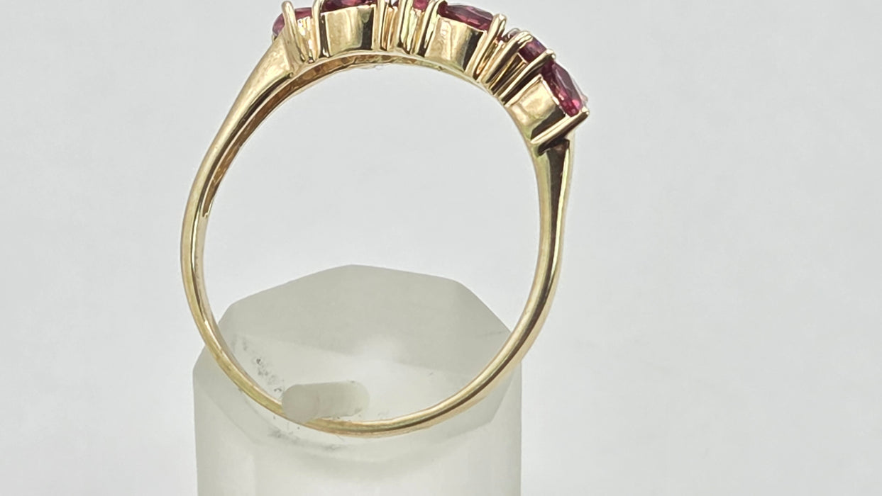 Vintage: 9ct Gold Almandine Garnet Half Eternity Stacker Ring