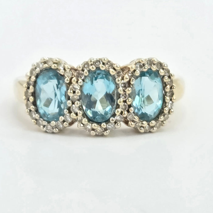 Vintage: 9ct Gold Aquamarine & Diamond Triple Cluster Ring