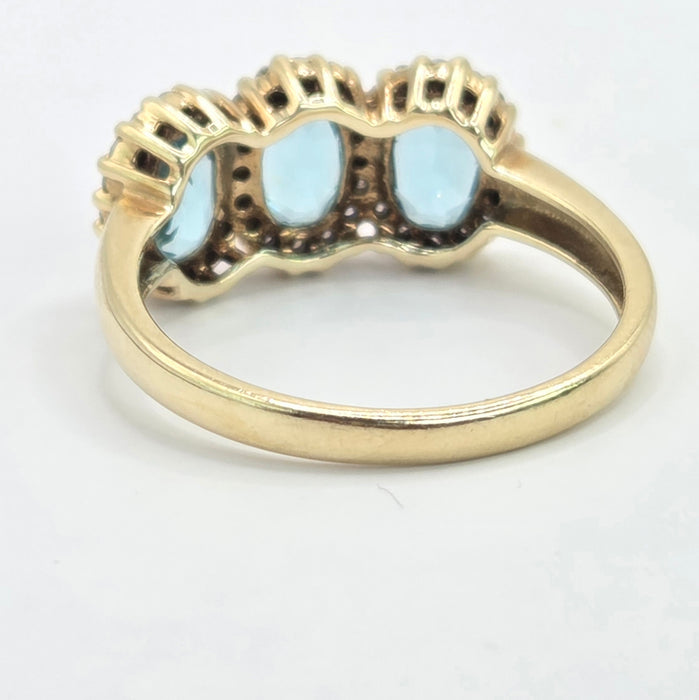 Vintage: 9ct Gold Aquamarine & Diamond Triple Cluster Ring