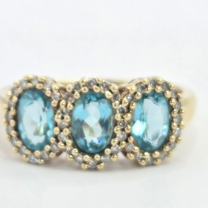 Vintage: 9ct Gold Aquamarine & Diamond Triple Cluster Ring