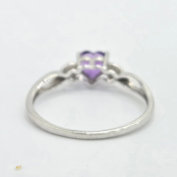 Vintage: 9ct White Gold Heart Amethyst & Diamond Ring