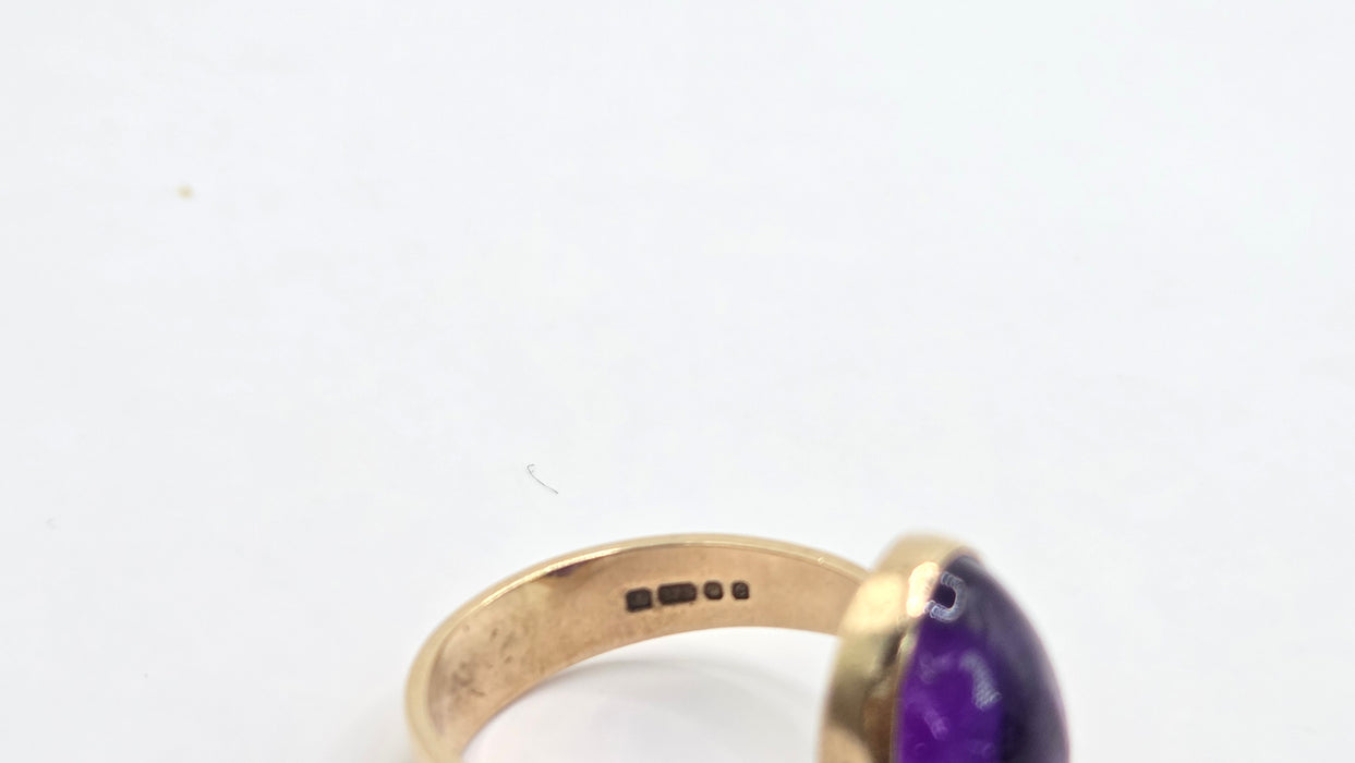 Vintage: 9ct Gold Cabochon Amethyst Solitaire Ring — From 1977