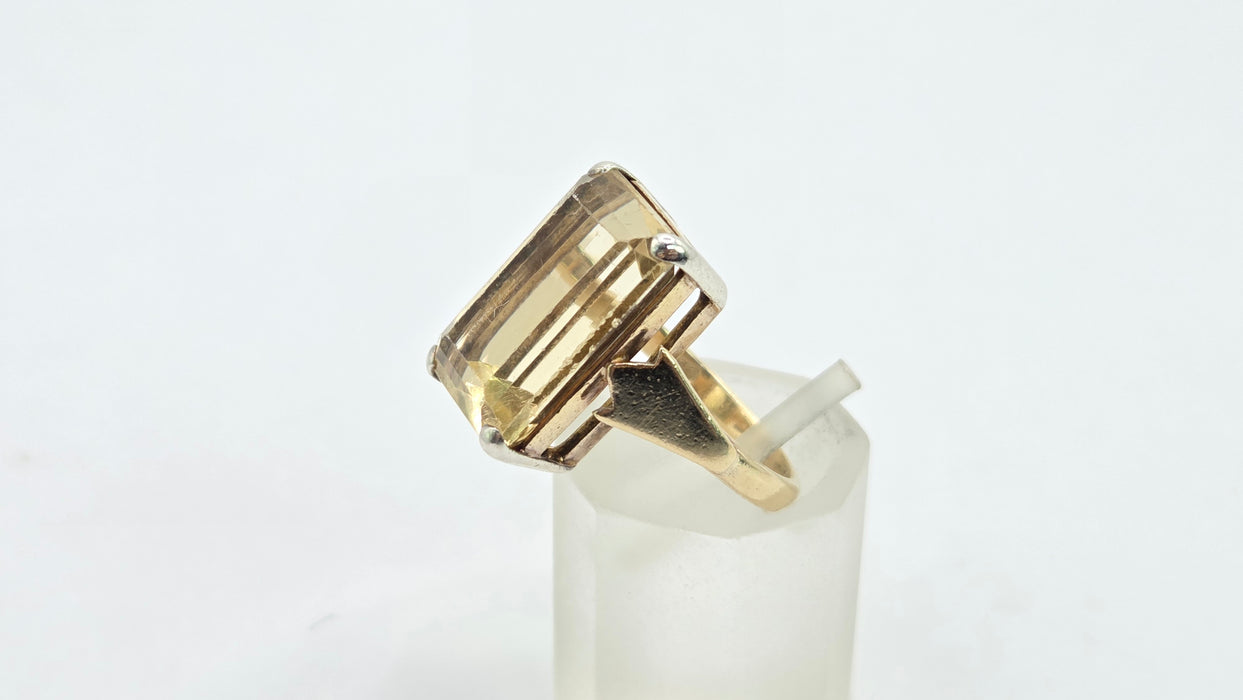 Vintage: 9ct Gold Emerald-Cut Citrine Solitaire Ring
