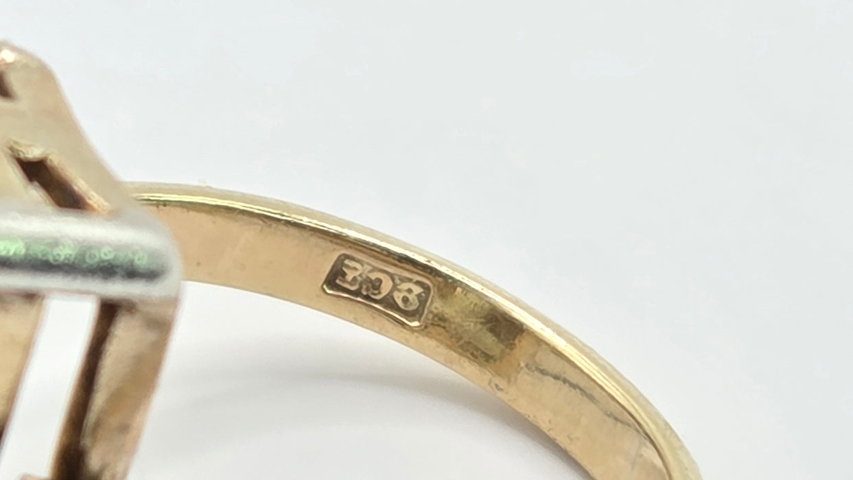 Vintage: 9ct Gold Emerald-Cut Citrine Solitaire Ring