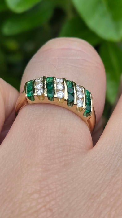 Vintage: 18ct Gold Emerald & Diamond Seven Row Half Hoop Ring