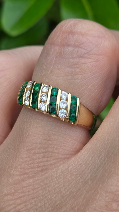 Vintage: 18ct Gold Emerald & Diamond Seven Row Half Hoop Ring