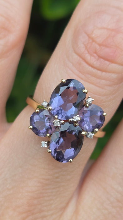 Vintage: 9ct Yellow Gold Amethyst & Diamond Dress Ring