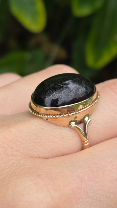 Vintage: 9ct Yellow Gold Cabochon Garnet Carbuncle Signet Ring — From 1995