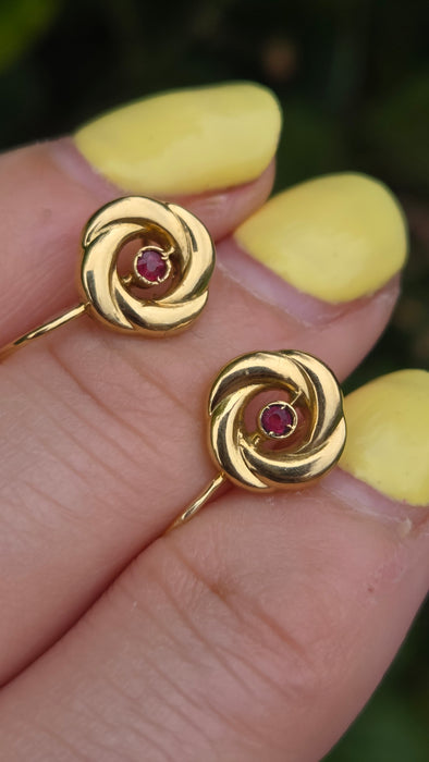 Vintage: 18ct Yellow Gold  Ruby Swirl Drop Earrings
