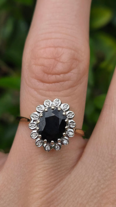 Vintage: 9ct Yellow Gold Sapphire & Diamond Diana-Style Oval Cluster Ring