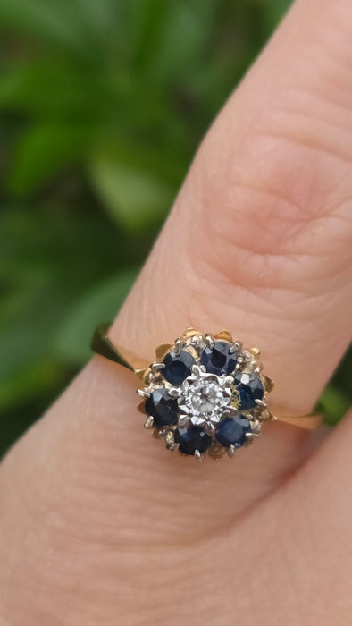 Vintage: 18ct Gold French Blue Sapphire & Diamond Flowerhead Ring — From 1967