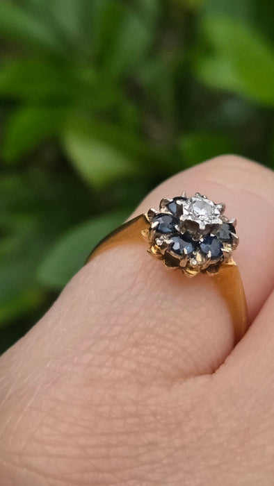 Vintage: 18ct Gold French Blue Sapphire & Diamond Flowerhead Ring — From 1967