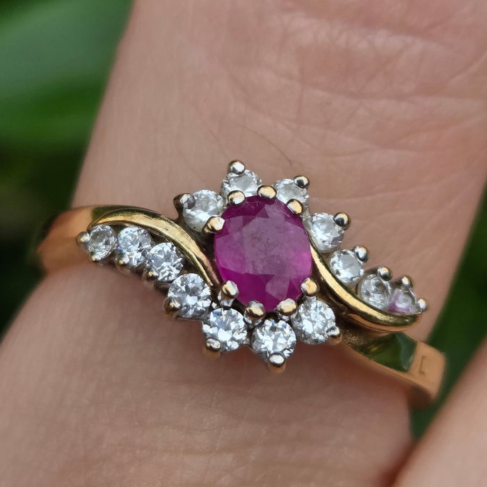 Vintage: 9ct Yellow Gold Ruby & Diamond Crossover Ring