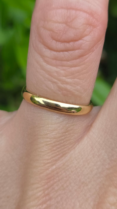 Vintage: 18ct Yellow Gold D-Profile Wedding Band — From 1980