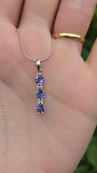 Vintage: 18ct White Gold Tanzanite & Diamond Pendulum Pendant Necklace — 45cm