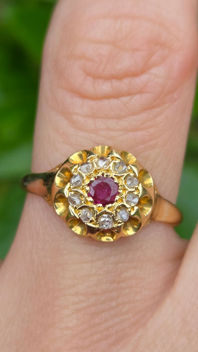 Vintage: 18ct Yellow Gold Pink Topaz & Diamond Floral Cluster Ring