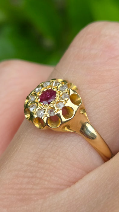 Vintage: 18ct Yellow Gold Pink Topaz & Diamond Floral Cluster Ring